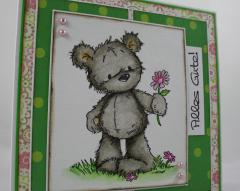 Grußkarte Bär mit Blume 2